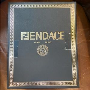 Fendace accessories box
